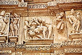 Khajuraho - Visvanatha temple, erotic sculptures 